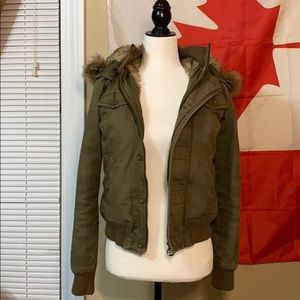 Aritzia TNA Winter Jacket